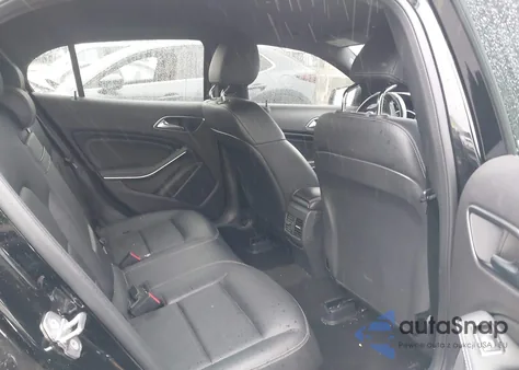 2020 Mercedes-Benz Gla 250 z USA, uszkodzony, nr VIN WDCTG4EB7LU021624